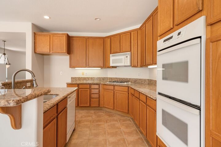 Property Photo:  23980 Old Pomegranate  CA 92887 