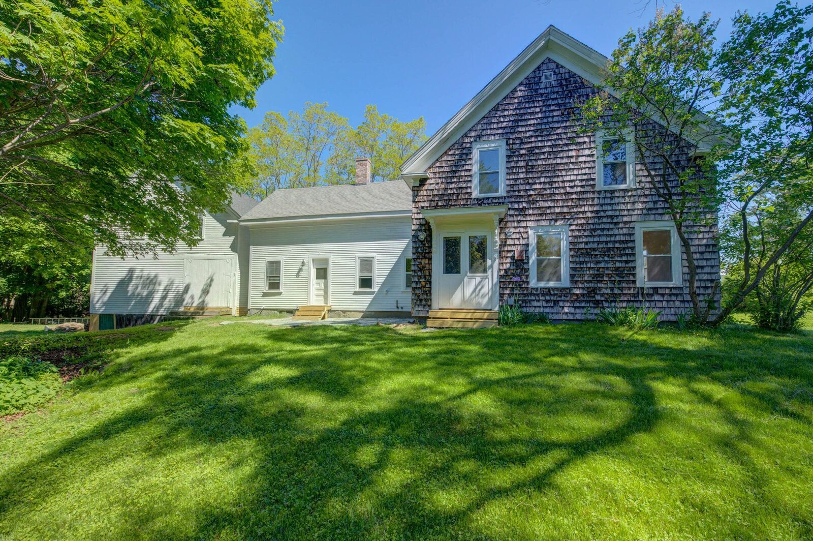 Property Photo: 12 Middle Road ME 04579