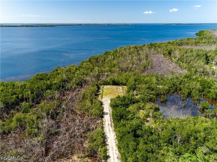 Property Photo:  Caloosa Drive  FL 33922 