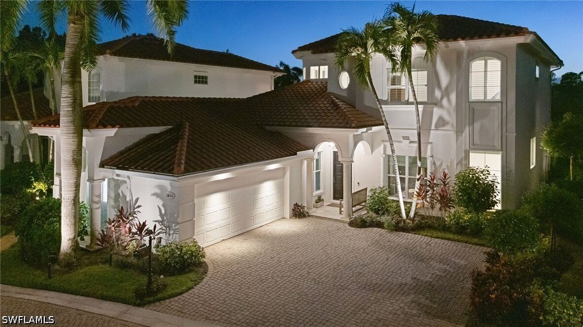 Property Photo:  2614 L Ermitage Lane  FL 34105 