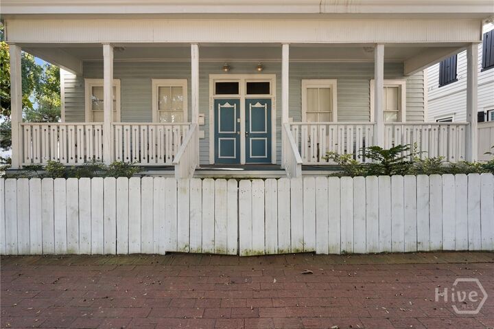 Property Photo: 303 W Park Avenue A GA 31401