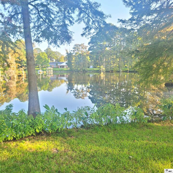 Property Photo: 307 Ingleside Drive LA 71203