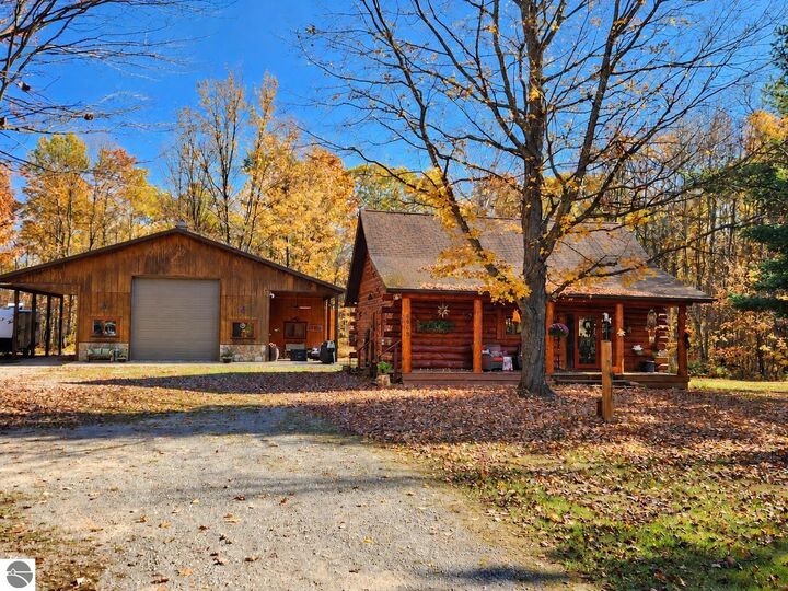 Property Photo: 9098 Sunset Trail, NE MI 49659