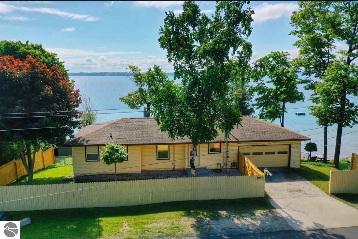 Property Photo:  9412 Center Road  MI 49686 