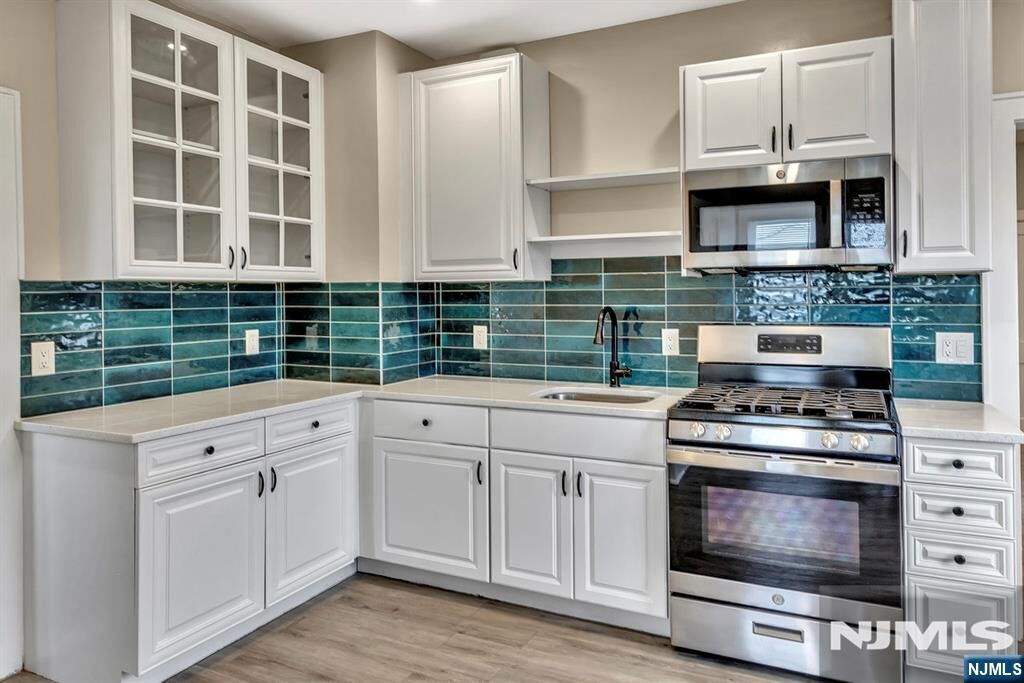 Property Photo:  216 Phillips Avenue 1fl  NJ 07606 