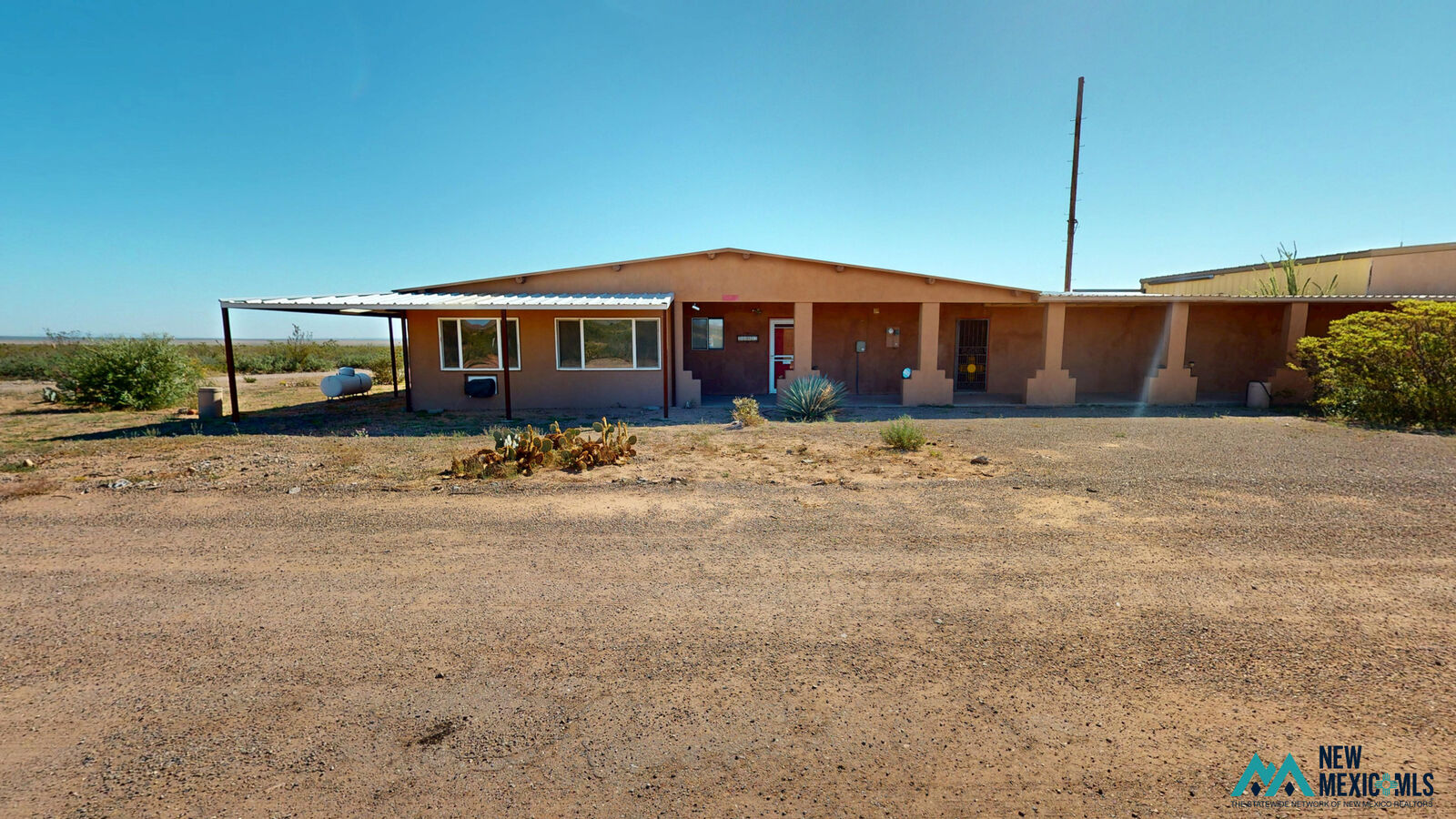 Property Photo: 28025 Sur Luna Rd SE NM 88029