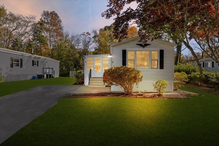 Property Photo:  33 Thayer  MA 02780 