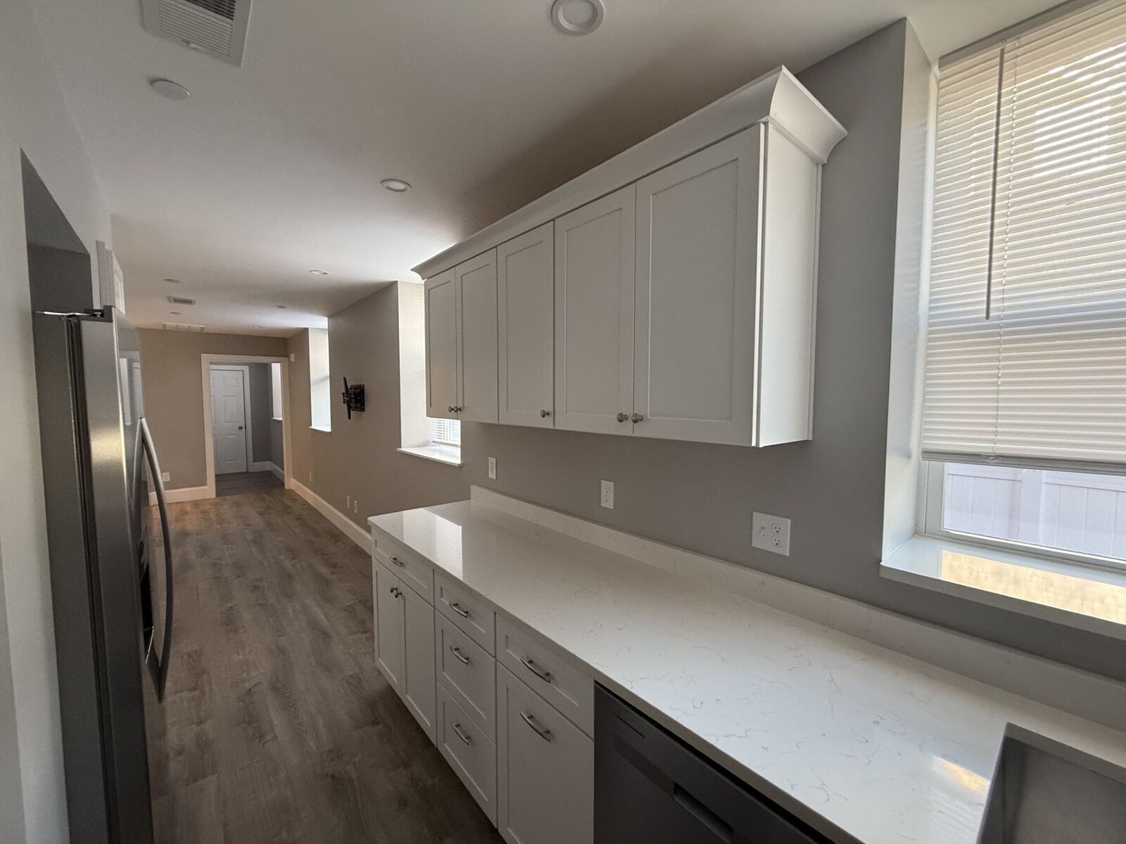Property Photo: 59 North Avenue 2 MA 02370