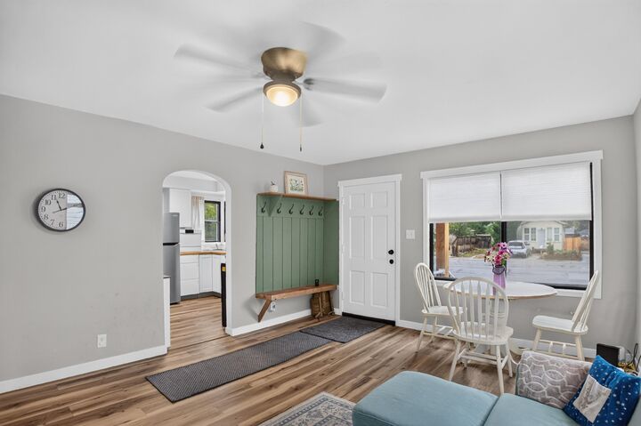 Property Photo: 353 E Maple St ID 83201