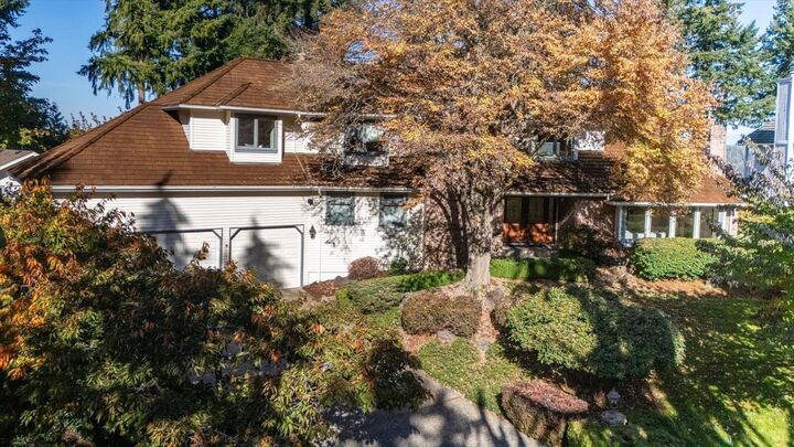 Property Photo:  3344  217th Place NE  WA 98074 