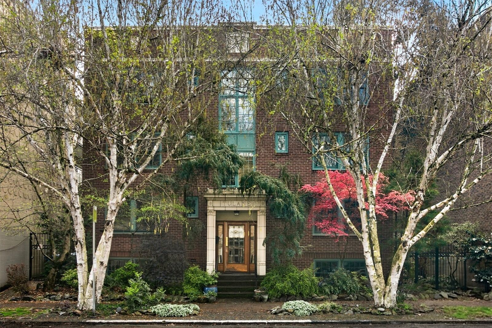 Property Photo: 408 Bellevue Avenue E 302 WA 98102