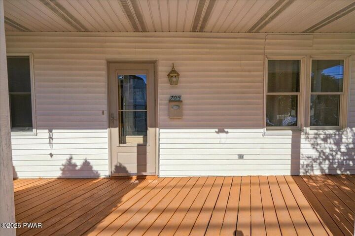 Property Photo:  703-705 Main Street  PA 18519 