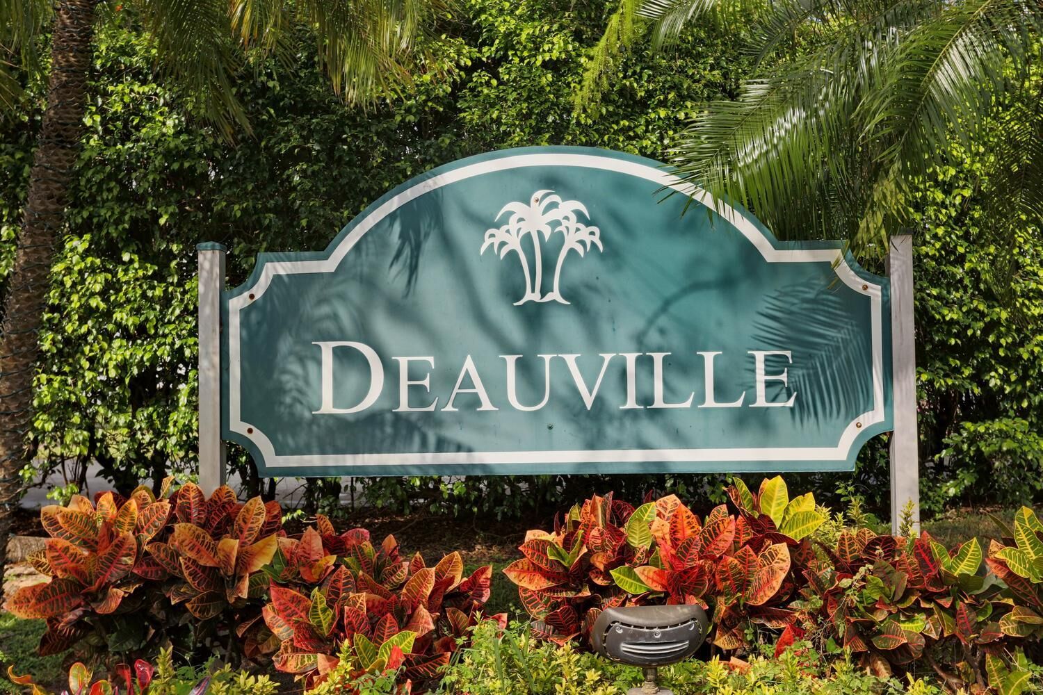 Property Photo: 6550 S Oriole Boulevard 2050 FL 33446