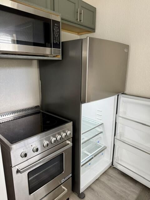 Property Photo: 1001 S Federal 1 FL 33460