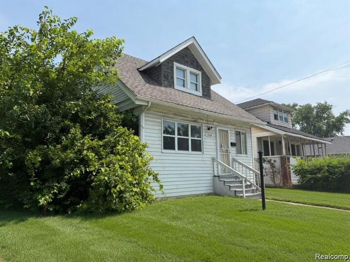 Property Photo:  12836 Conway Street  MI 48217 