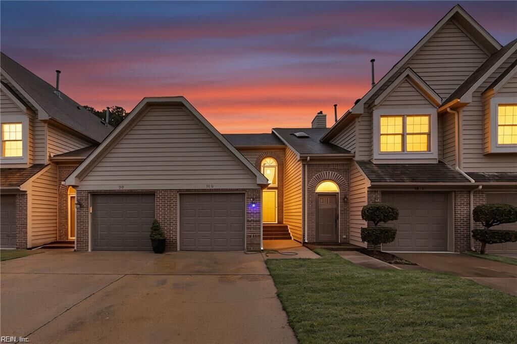 Property Photo: 1817 Calash Way Way VA 23454