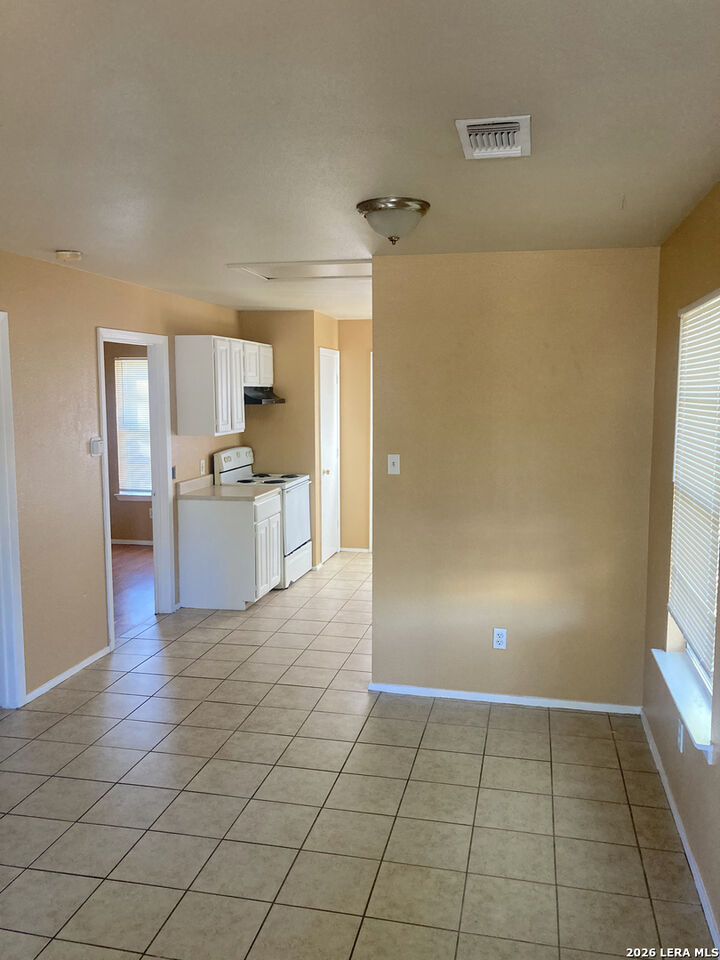 Property Photo:  1520 Kayton Ave 1  TX 78210 