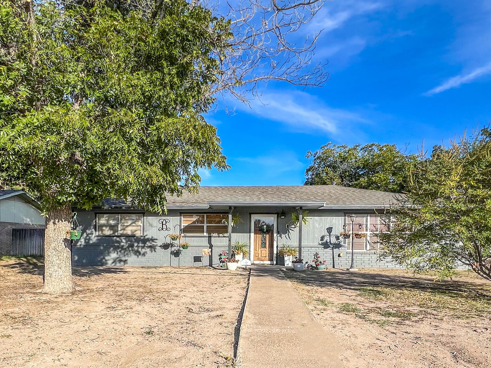 Property Photo:  1100 N Ohio Avenue  TX 76932 