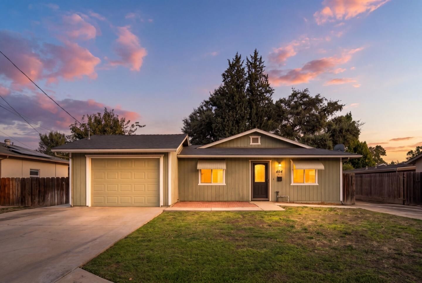 Property Photo: 494 Sycamore Avenue CA 95322