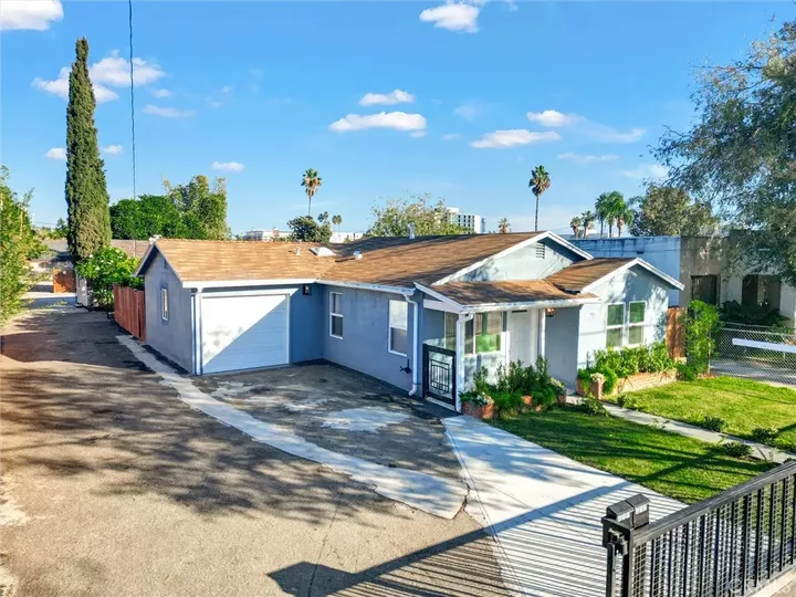 Property Photo:  215 N McClay Street  CA 92701 