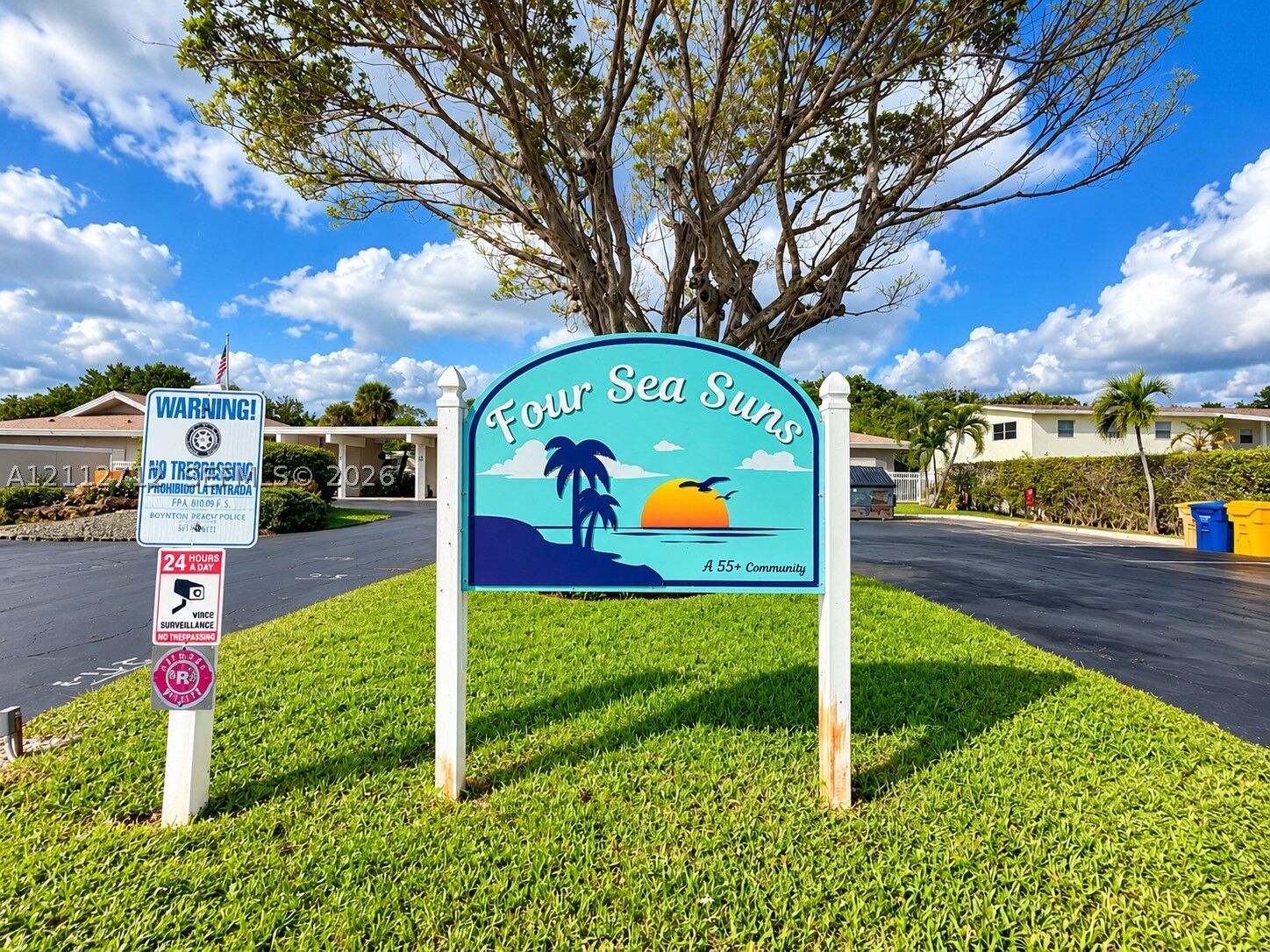 Property Photo: 410 NE 17th Ave 203 FL 33435