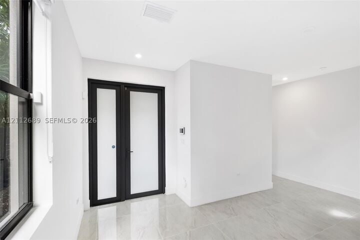 Property Photo:  2889 SW 33rd Ave 2889  FL 33133 