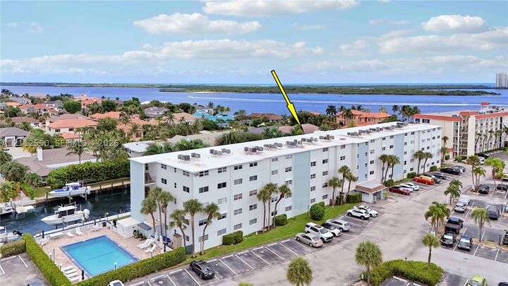 Property Photo: 109 Paradise Harbour Blvd 406 FL 33408