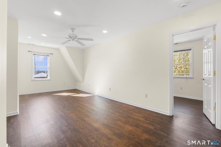 Property Photo:  21 Culloden Road  CT 06902 