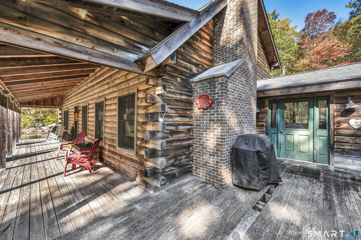 Property Photo:  3 Poole Road  CT 06443 
