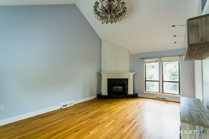 Property Photo: 12 Applewood Lane 12 CT 06001