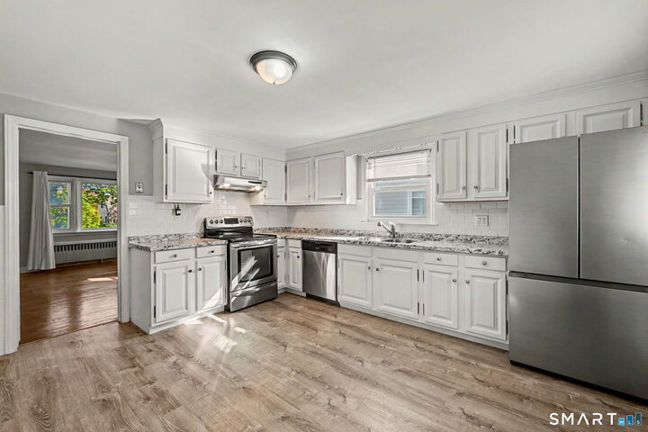 Property Photo:  179 Seaside Avenue  CT 06902 