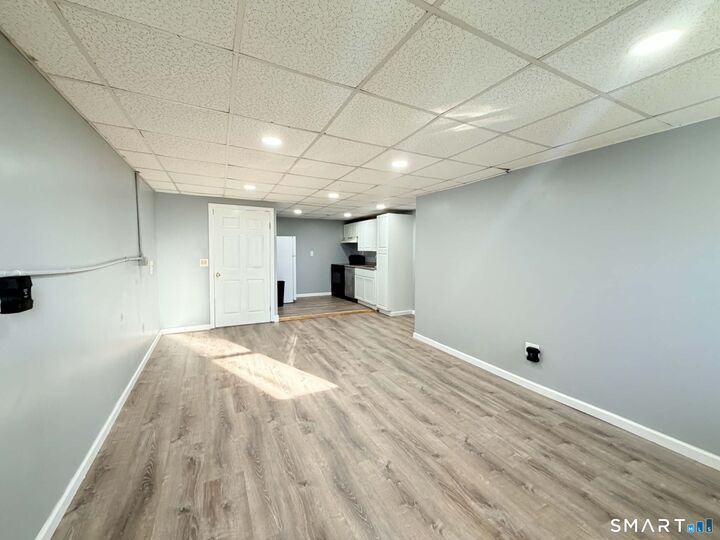 Property Photo:  5 Hillside Drive B  CT 06812 