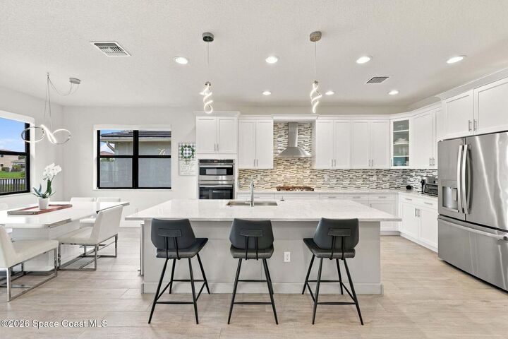 Property Photo:  7312 Stella Lane  FL 33463 