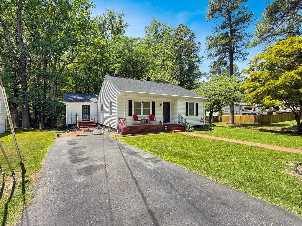 Property Photo: 515 W High Street VA 23970