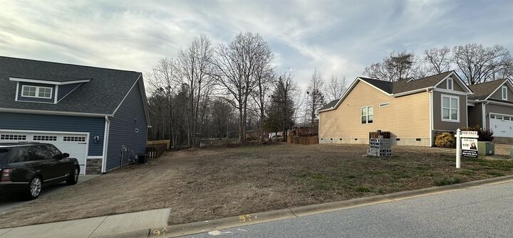 Property Photo: 174 Paige Creek Boulevard *** SC 29356