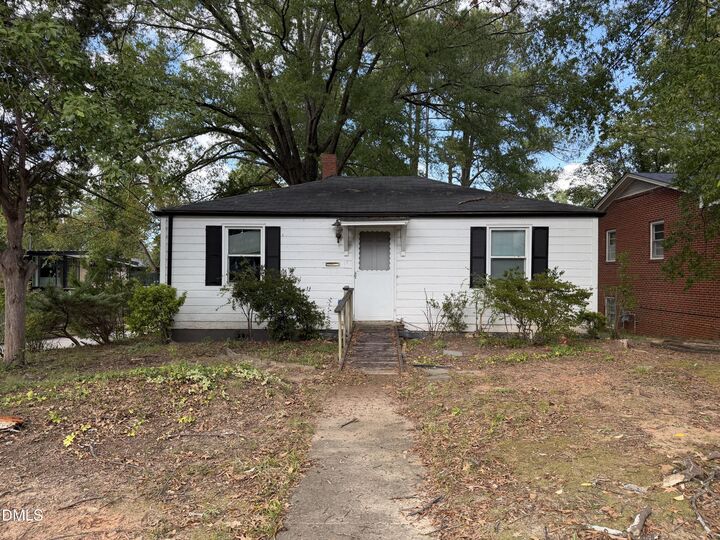 Property Photo: 2316 Bedford Avenue NC 27607