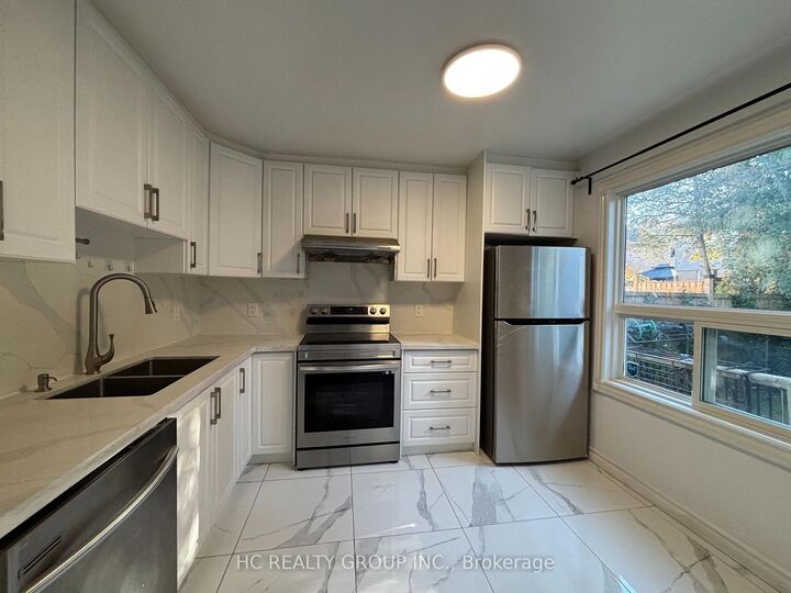 Property Photo:  27 Lucas Lane  ON L1S 3P7 