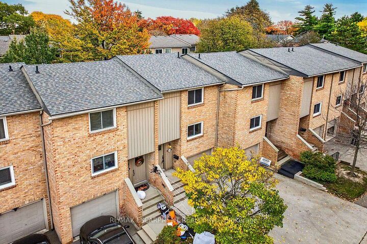 Property Photo: 63 Fonthill Road 3 ON L9C 6T1