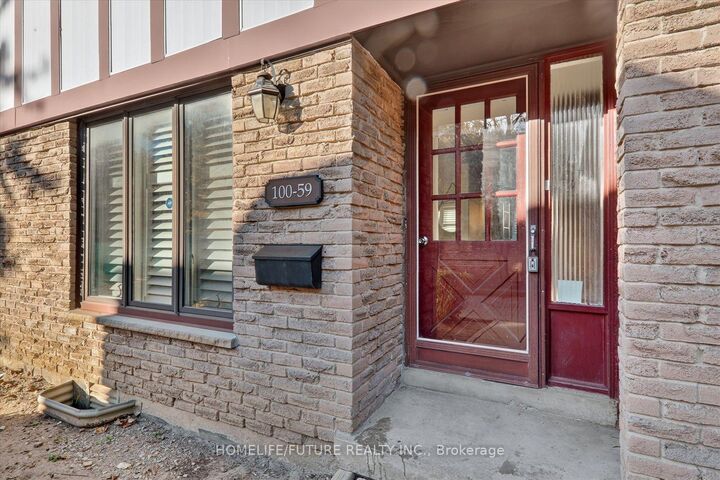 Property Photo:  100 Burrows Hall Boulevard 59  ON M1B 1M7 