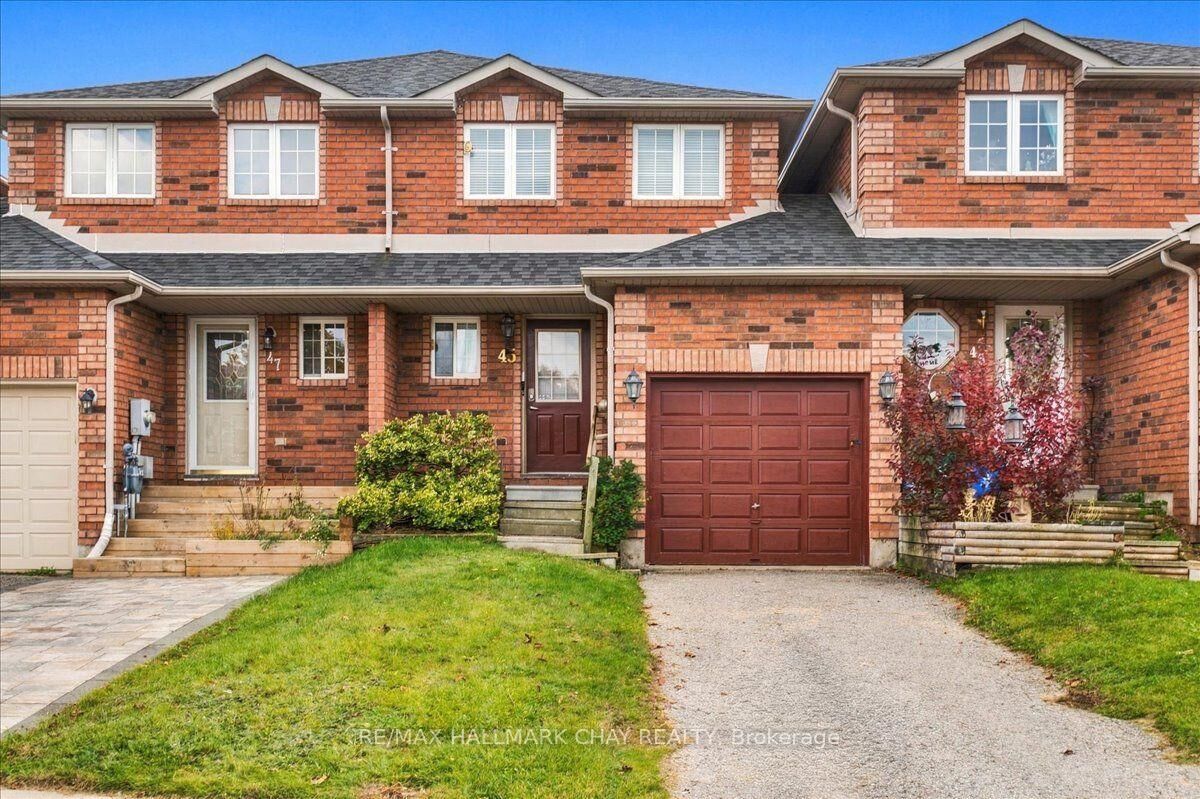 Property Photo:  45 Bibby Court  ON L4N 8T4 