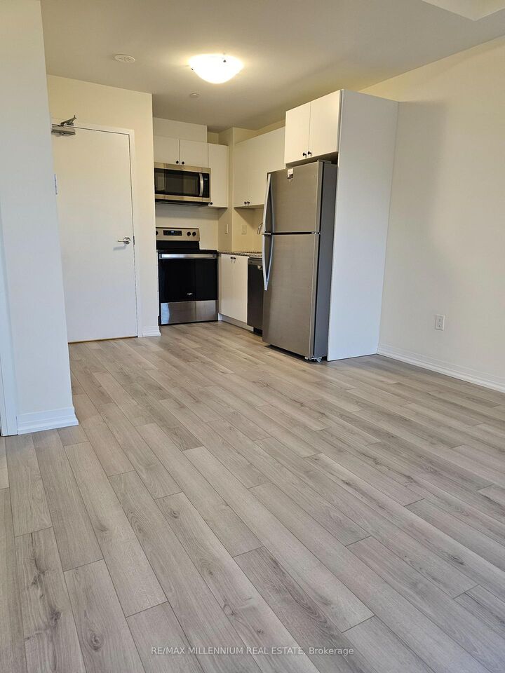 Property Photo:  145 Tapscott Road 27  ON M1B 1Y4 