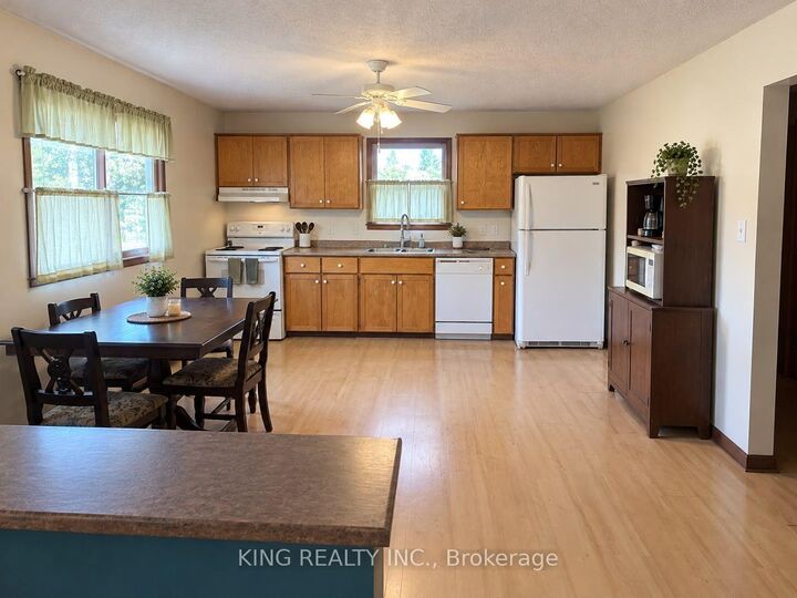 Property Photo:  101 William Street  ON N0H 2T0 