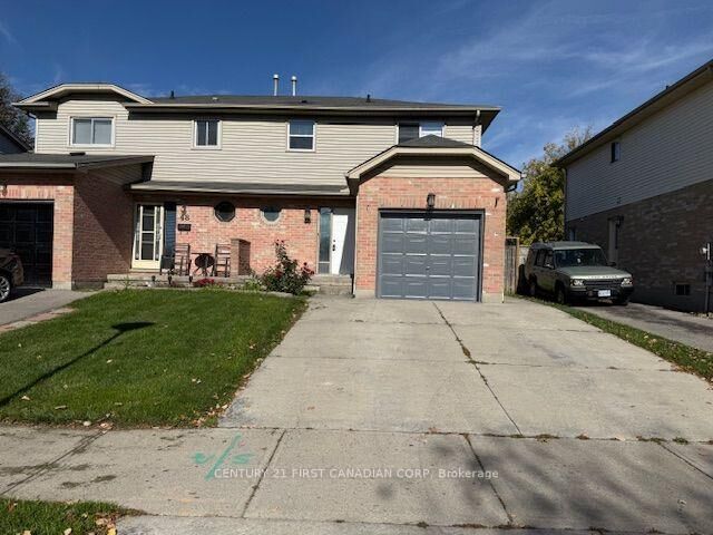 Property Photo: 46 Josselyn Drive ON N6E 3V7