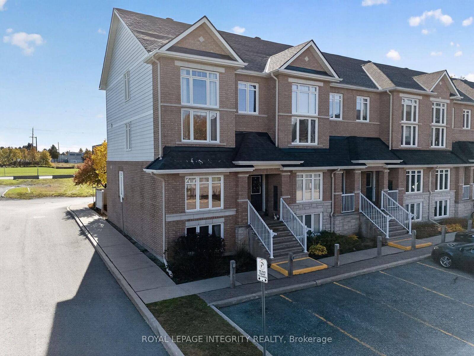 Property Photo:  320 Tivoli Private 12  ON K2E 0A6 