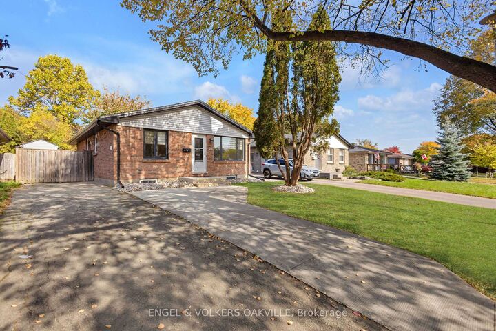Photo de la propriété:  25 Hines Crescent  ON N6C 3A2 