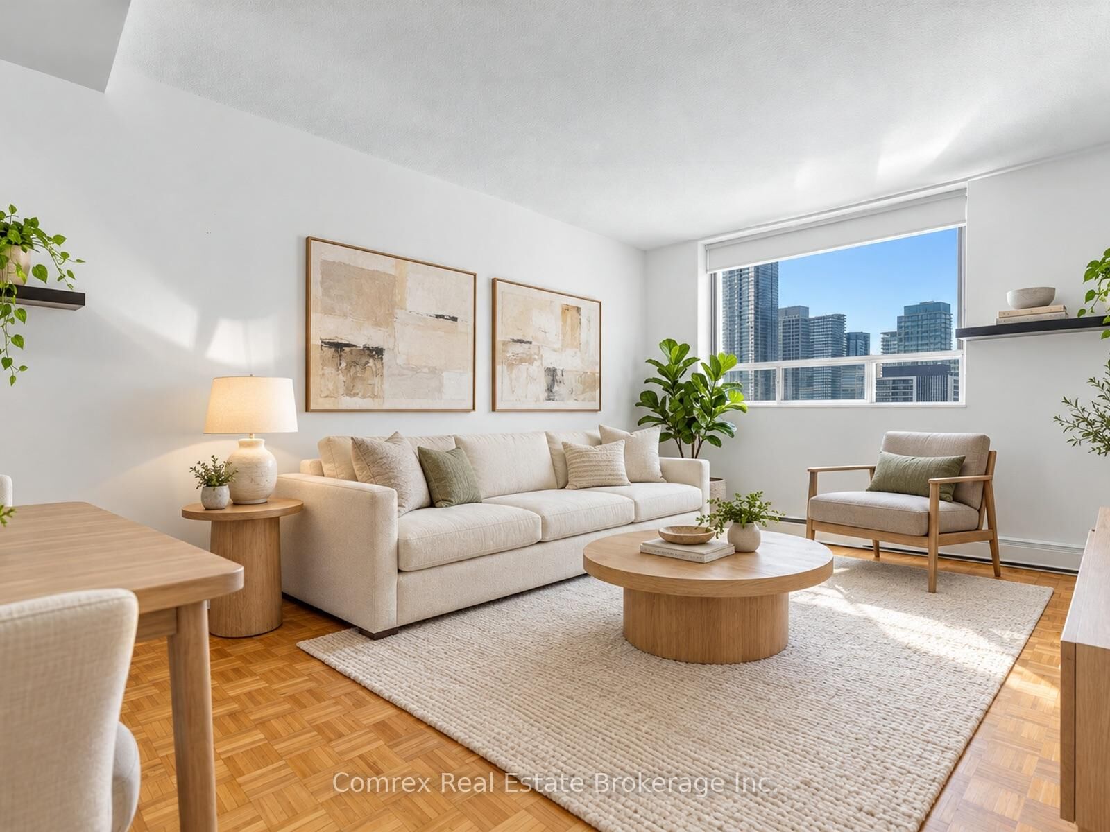 Property Photo:  914 Yonge Street 1904  ON M4W 3C8 