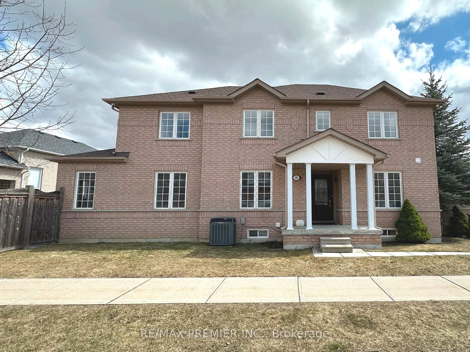 Property Photo: 29 Ewart Street Main &Amp 2nd ON L7E 2V4