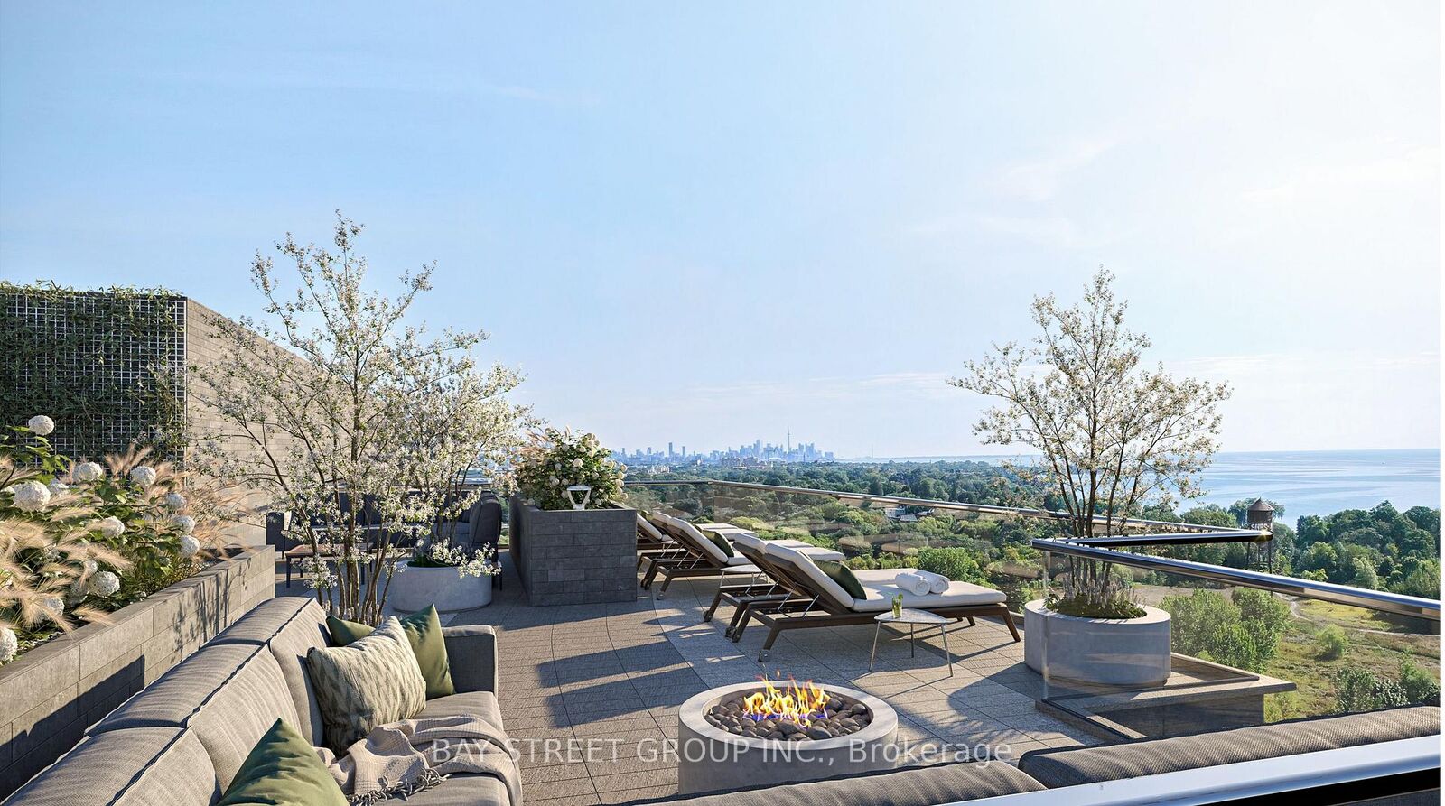 Property Photo:  1381 Lakeshore Road E 616  ON L5E 1G6 