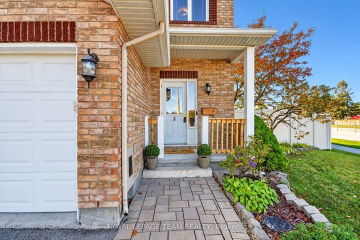 Property Photo:  1548 Cedar Mills Road  ON K1C 7M1 
