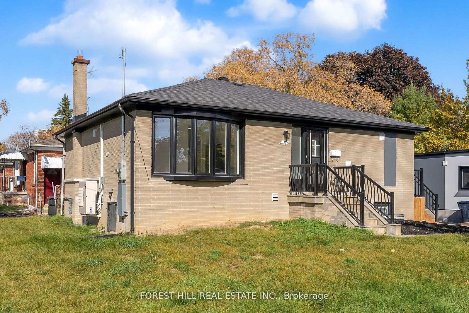 Property Photo:  105 Galloway Road Unit D  ON M1E 1W9 